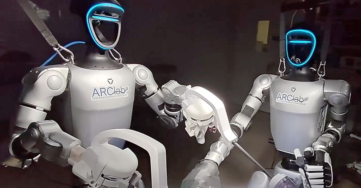 Teleoperated Humanoid Robots Complete Live Surgery for the First Time