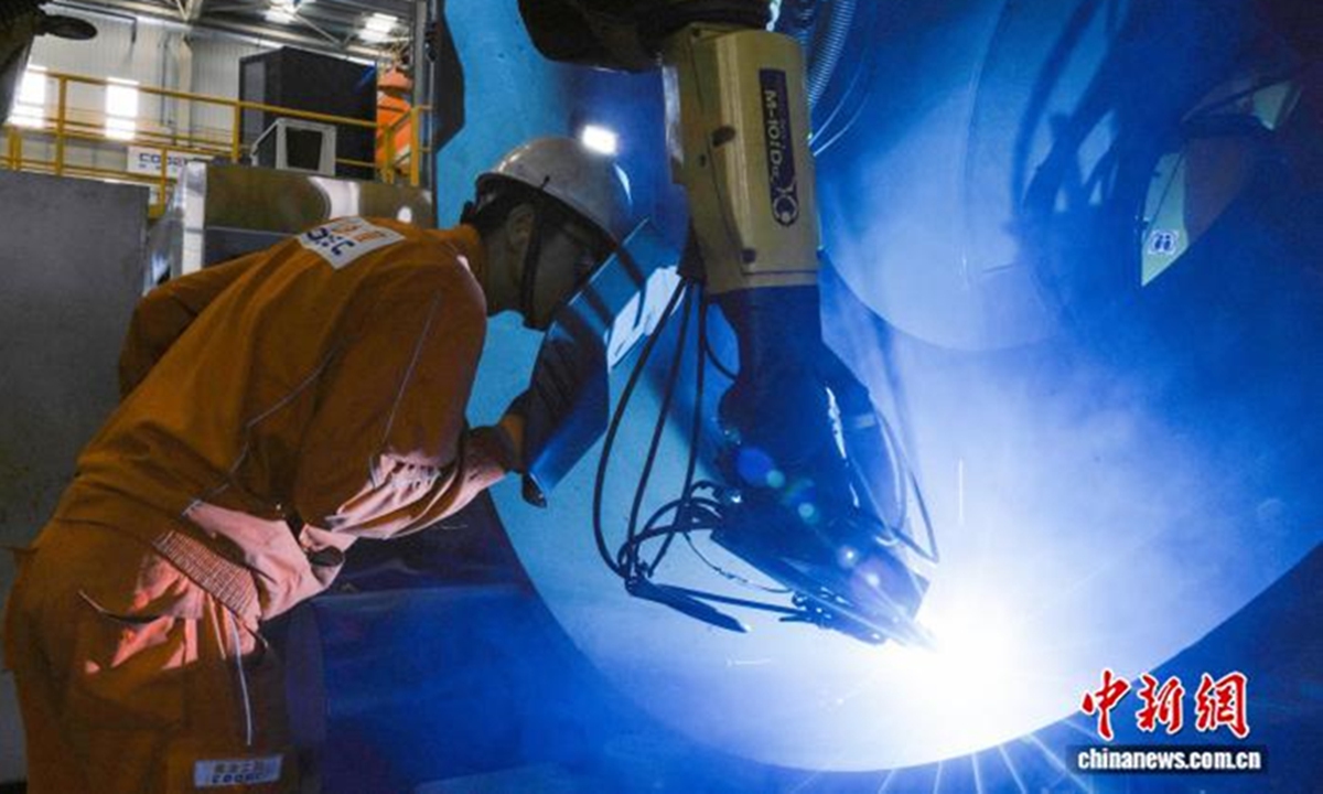 Chinese Startup Deploys Embodied AI Welding Robot Across 10 Factories