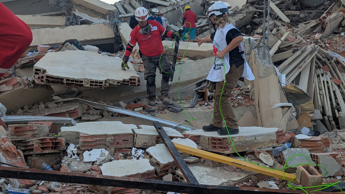 CMU Snake Robots Deploy for Earthquake Rescue in Venezuela