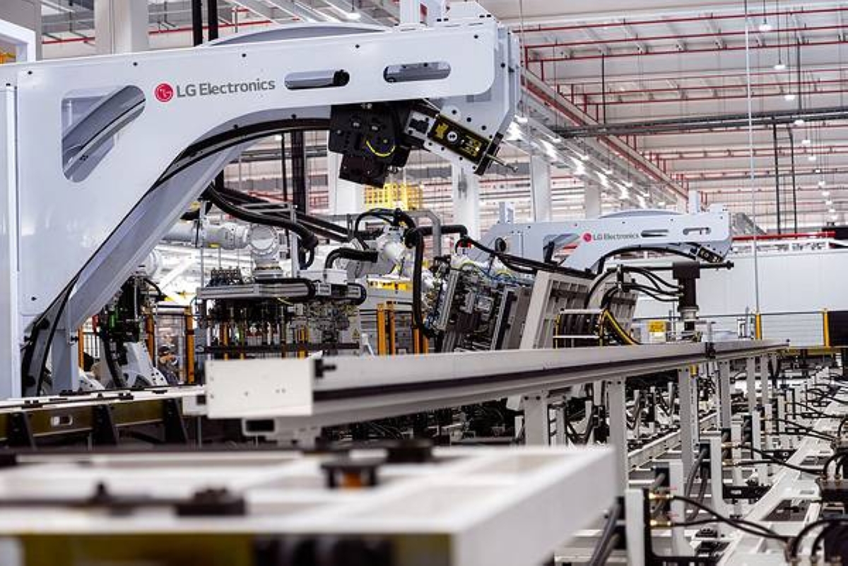 LG Electronics Opens Paraná Smart Factory in Brazil with AI and Robots