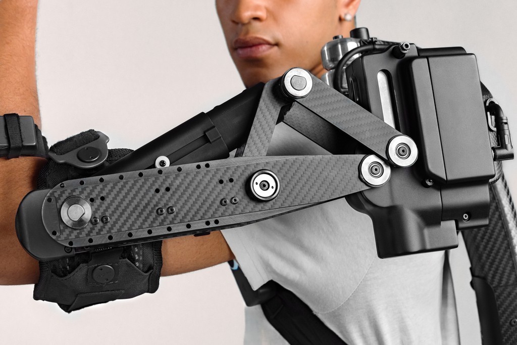 Agadexo Shoulder