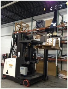 AIM VNA Turret Truck AGV