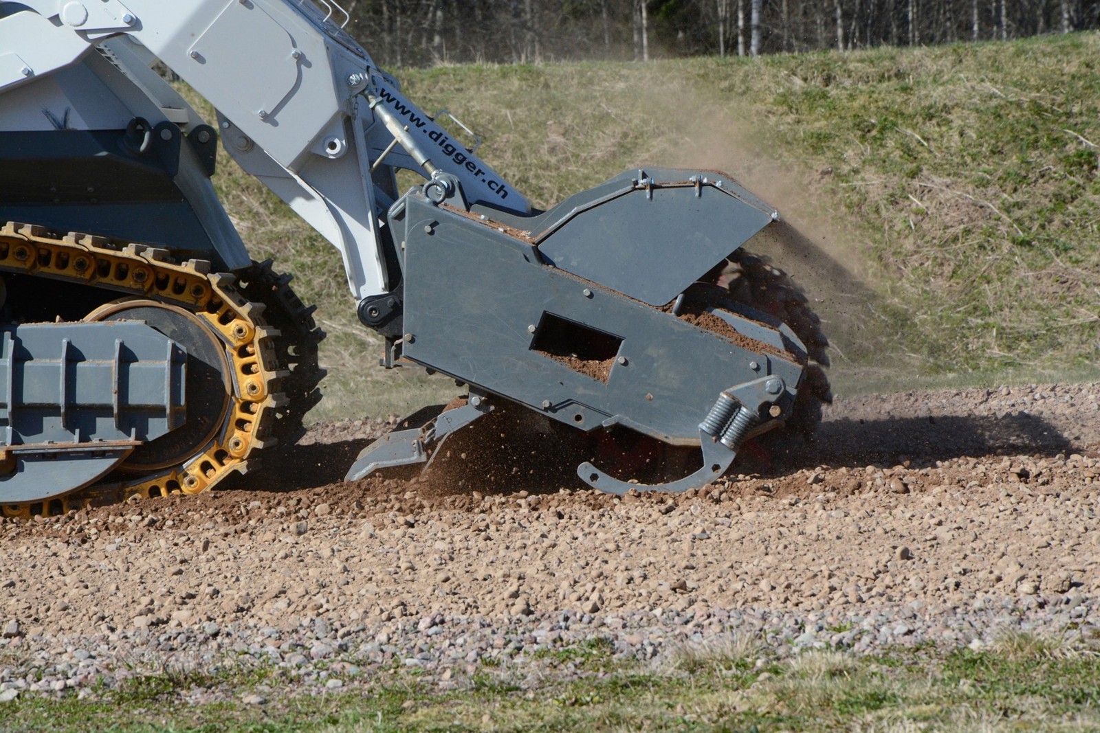 DIGGER D-250