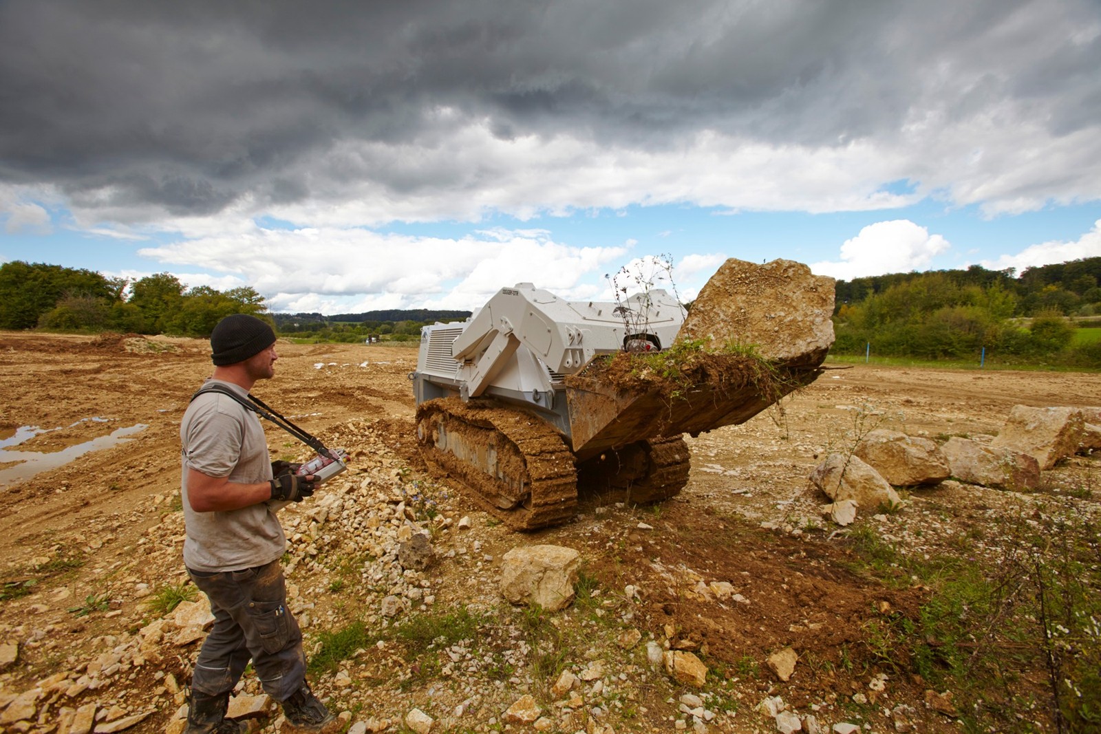 DIGGER D-250