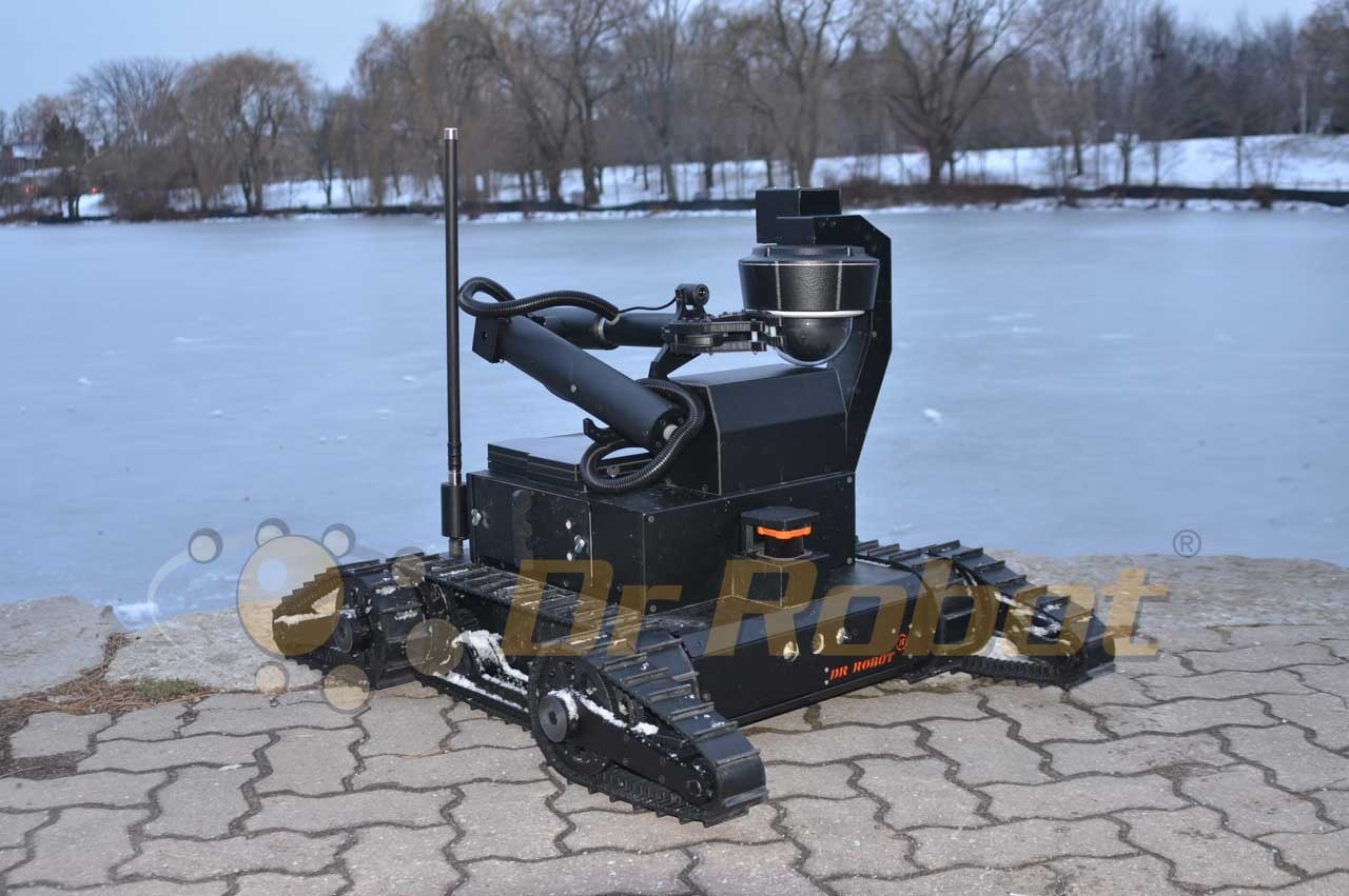Jaguar V4 with Manipulator Arm