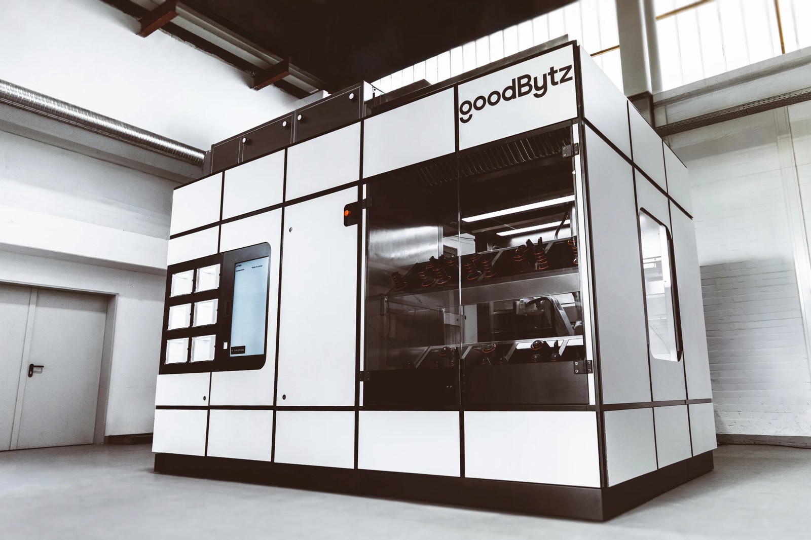 goodBytz emma. robot