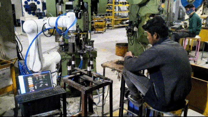 NextUp Cobot