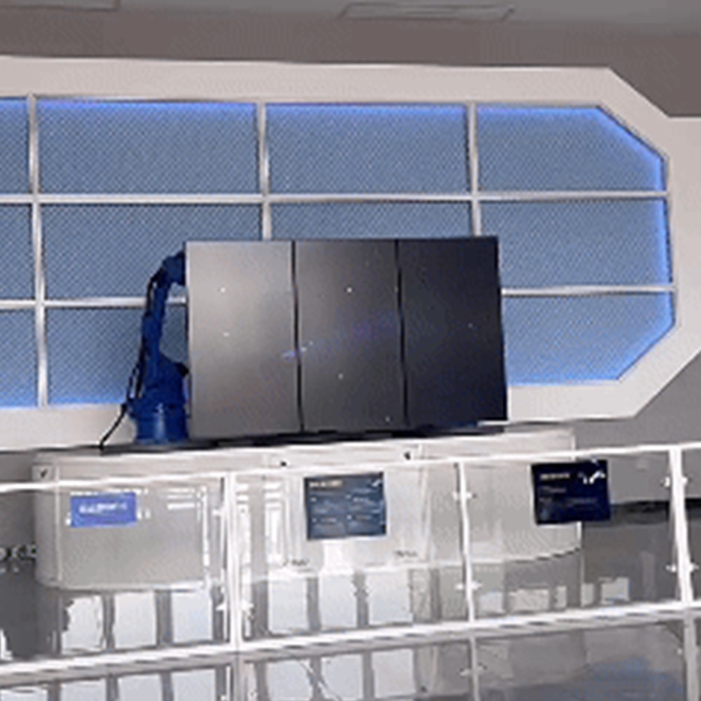 Dancing Screen Robot Arm