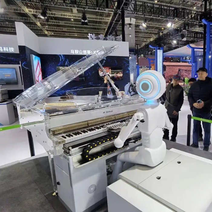 FutureMusic Piano Robot