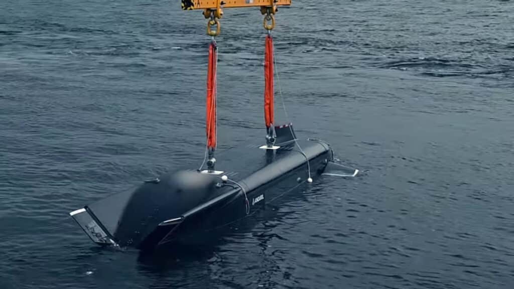 Anduril Dive-XL robot