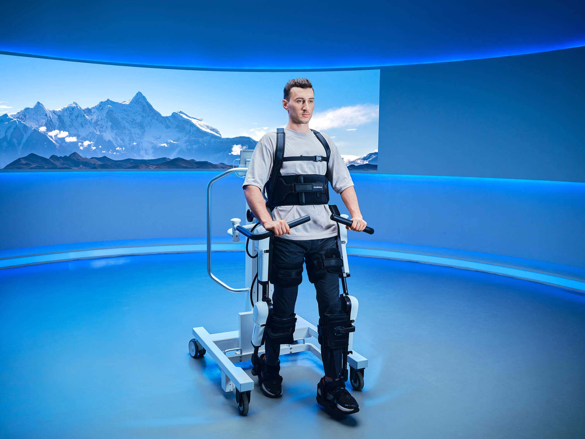 ExoMotus™ M4 robot