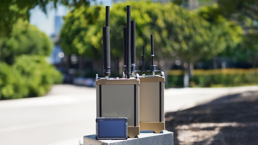 Titan® MS C-UAS robot