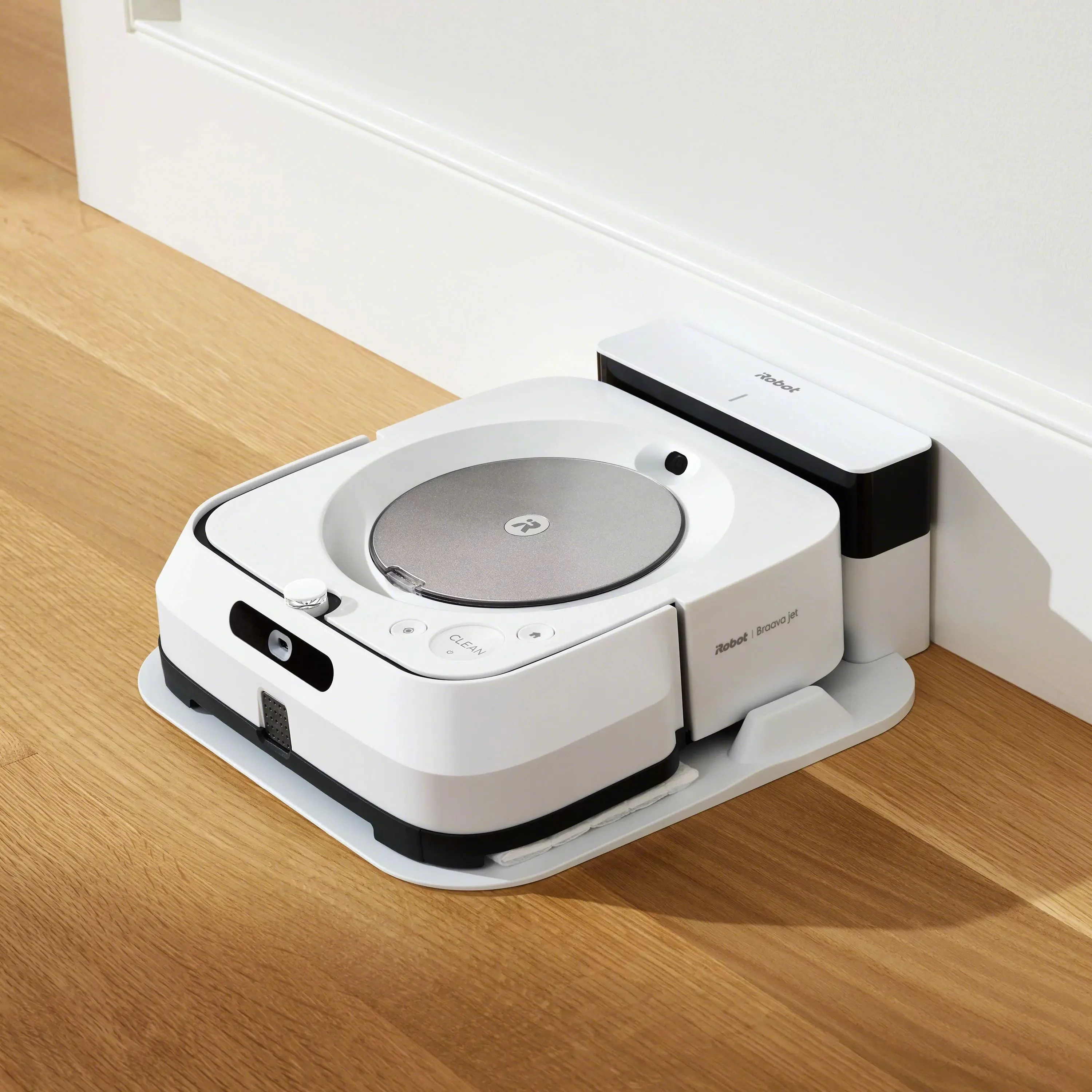 iRobot Braava jet m6 robot