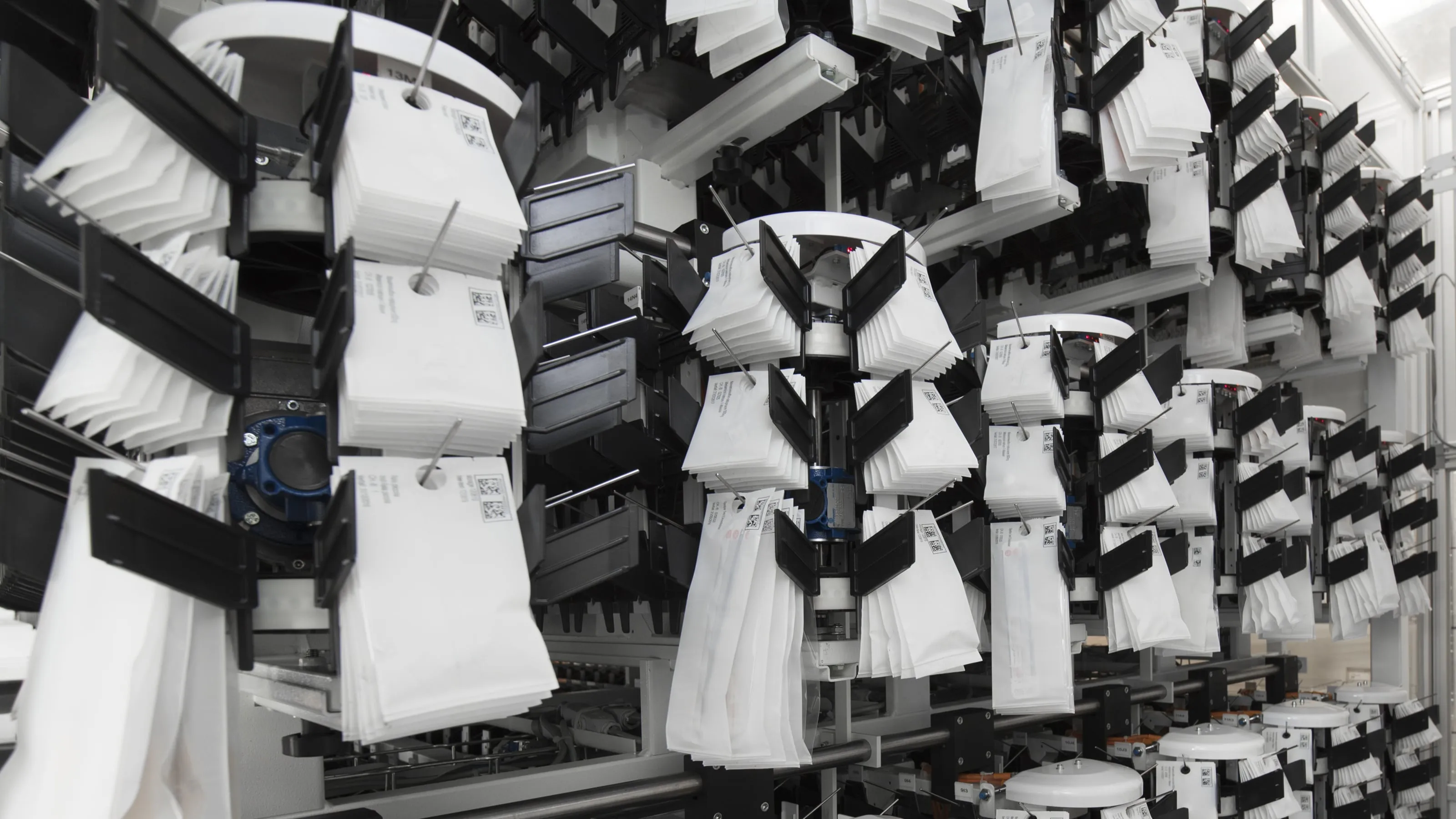 BoxPicker robot