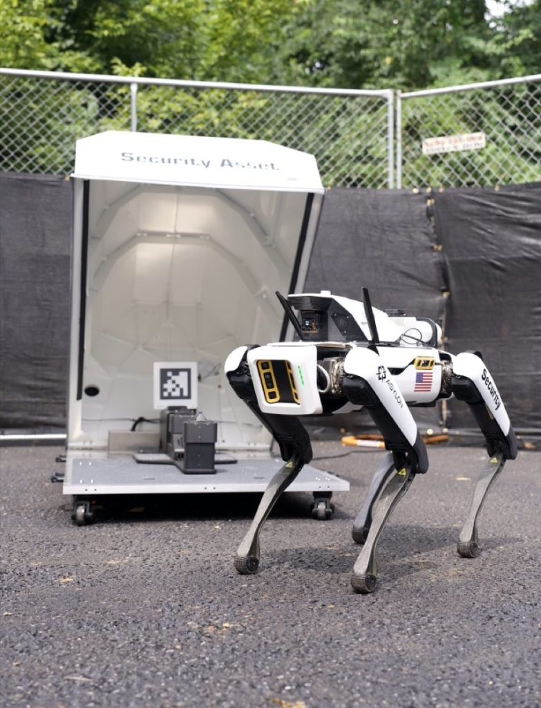 3PL SECURITY robot