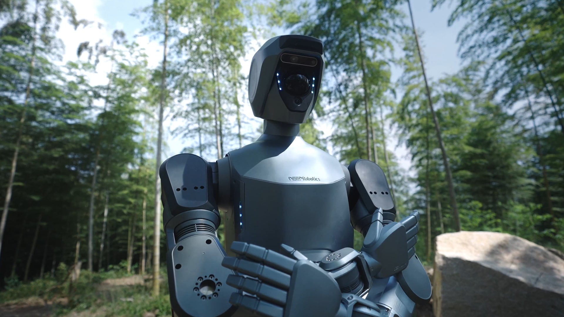 DR-02 robot