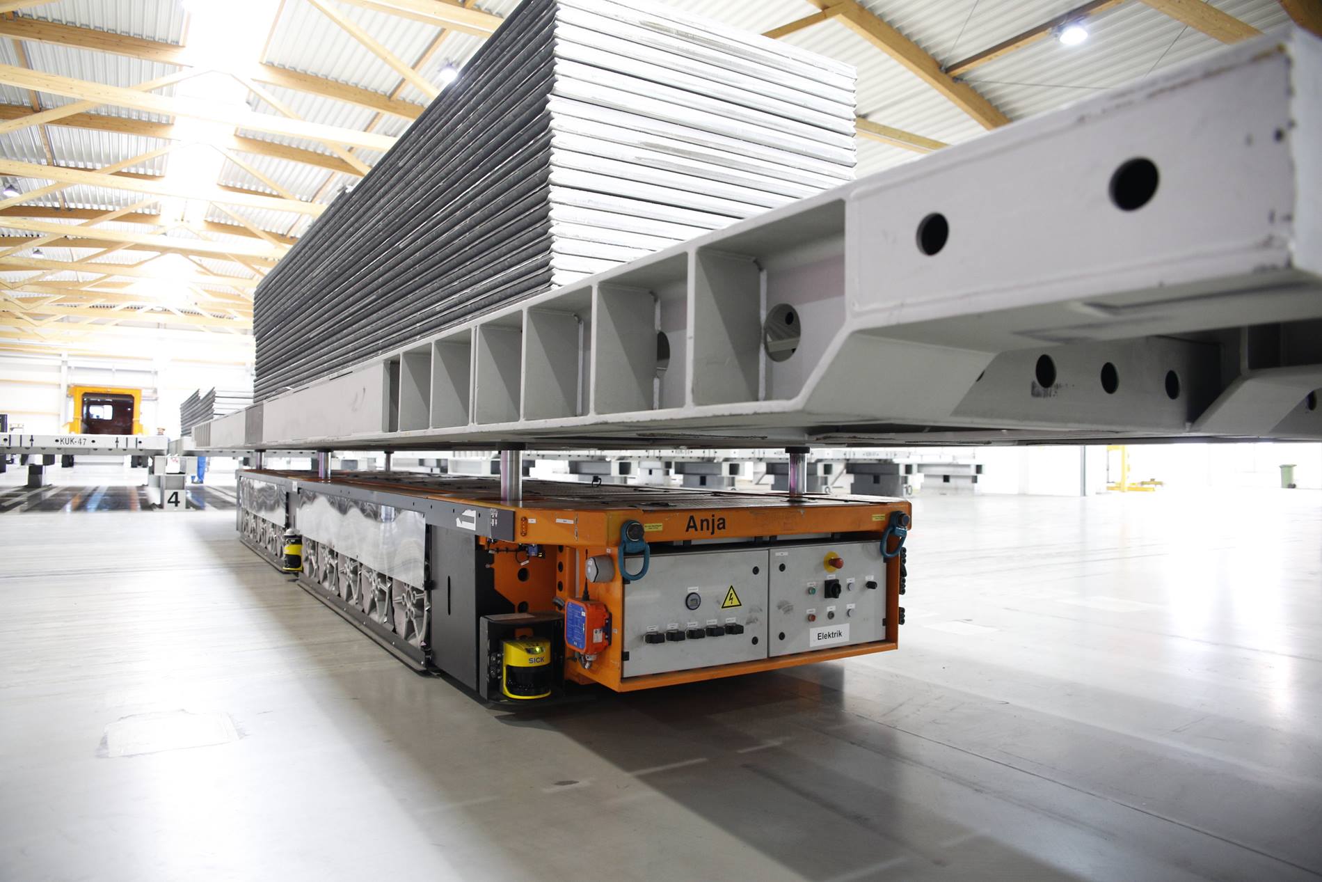 KUKA OmniMove