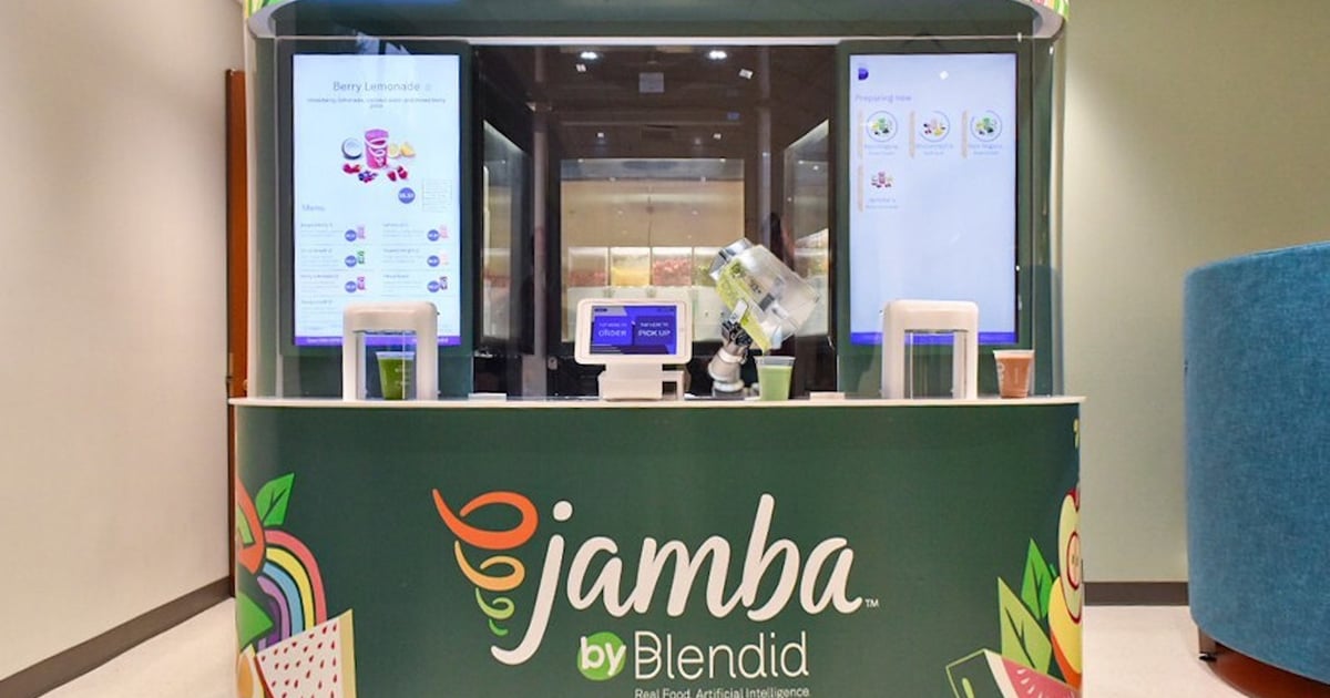 Blendid Smoothie Robot