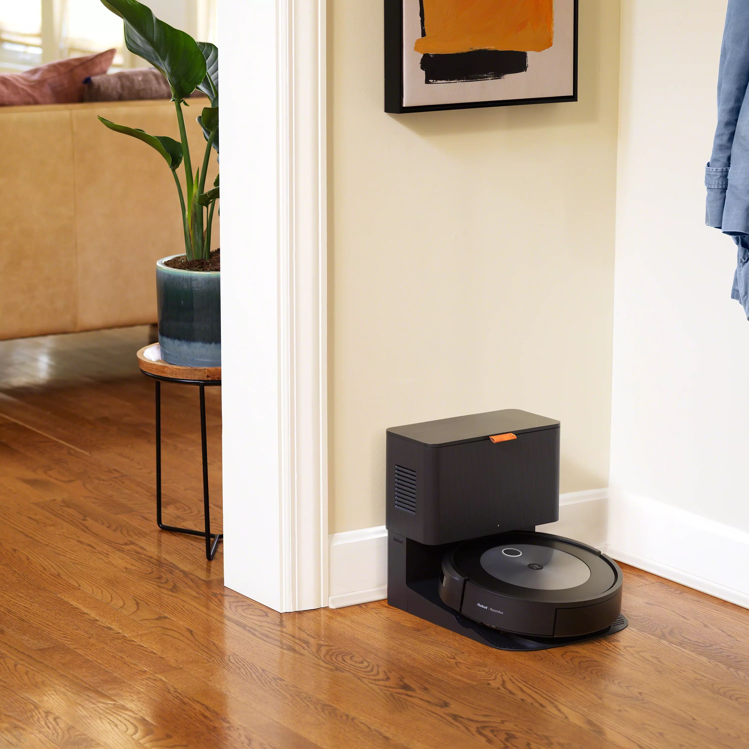 iRobot Roomba j7+