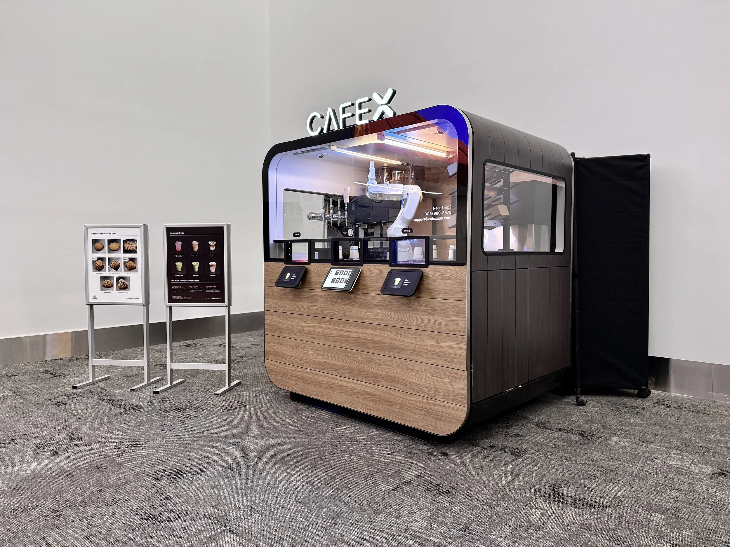 Cafe X Robotic Coffee Bar