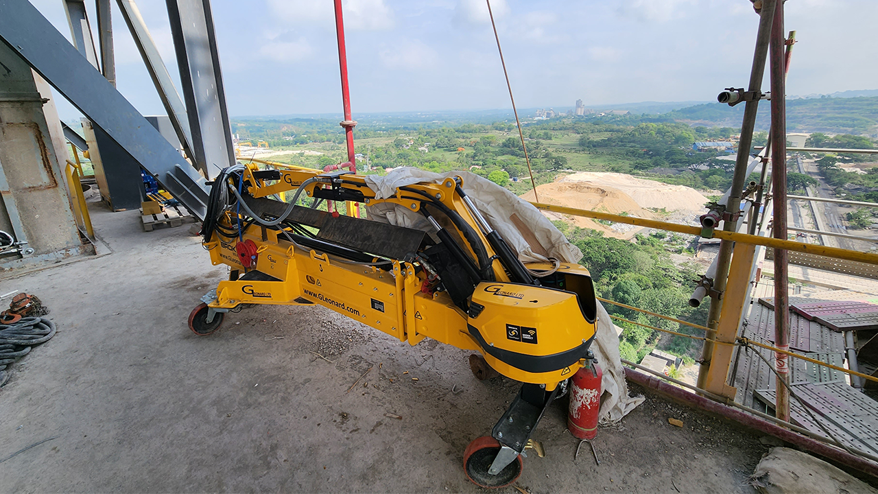 Brokk Descaler