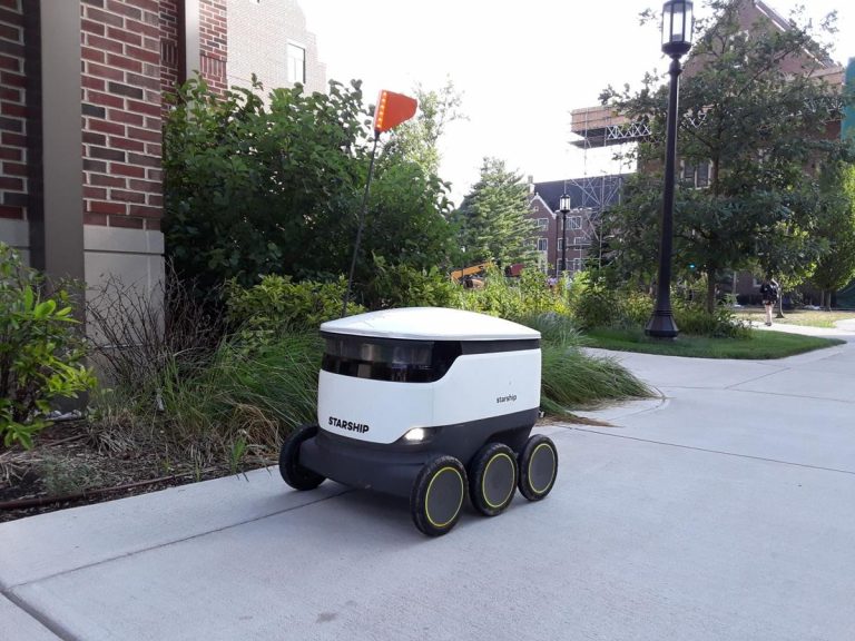Starship Delivery Robot