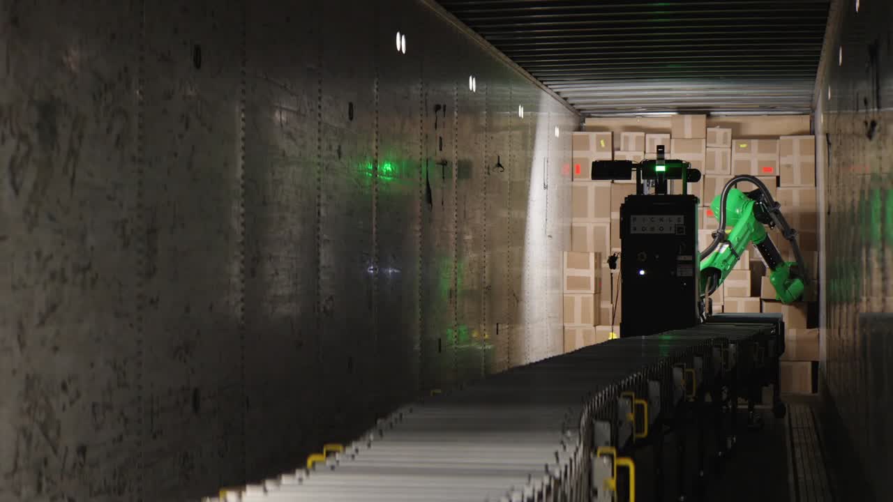 Pickle Unload Robot working a trailer