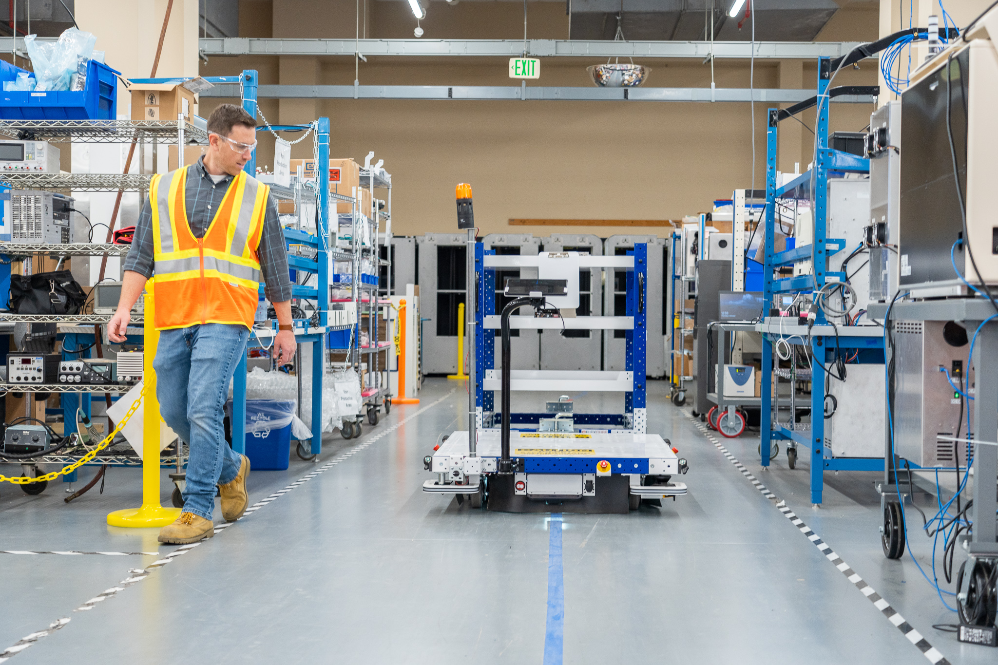 FlexQube Flat Shelf AGV