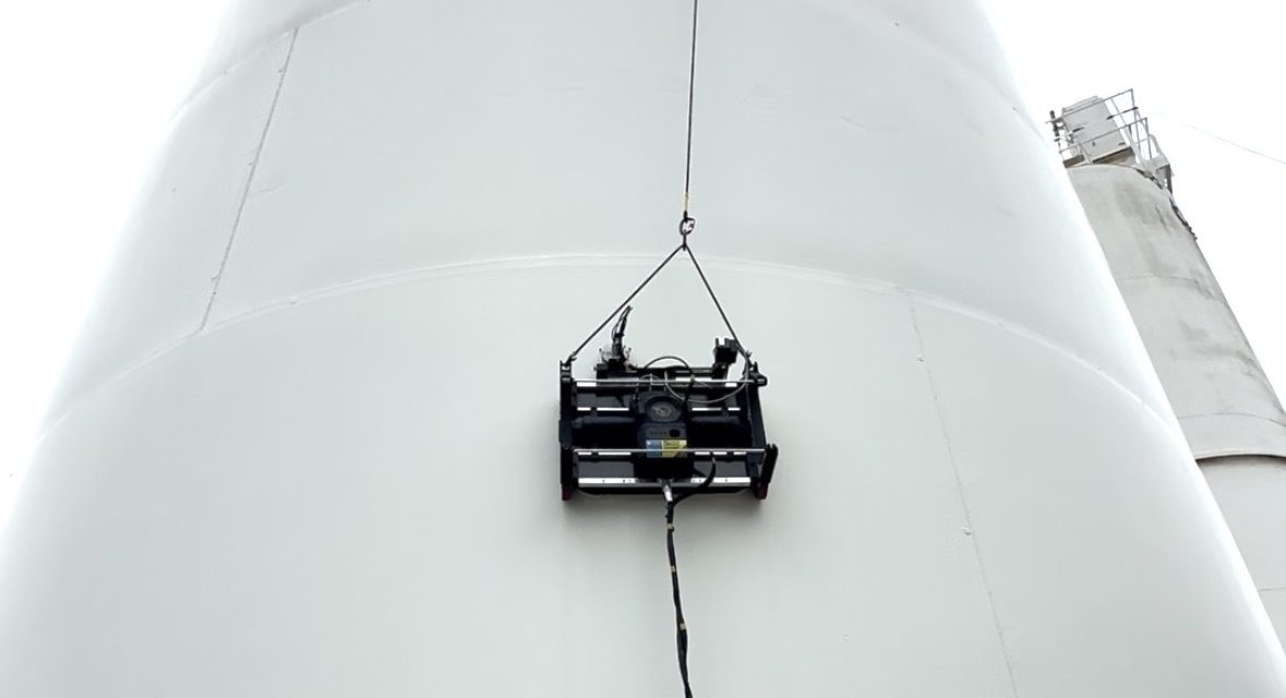 HB3 climbing a silo