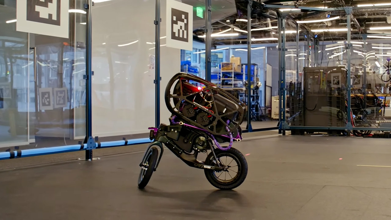 Ultra Mobile Vehicle robot