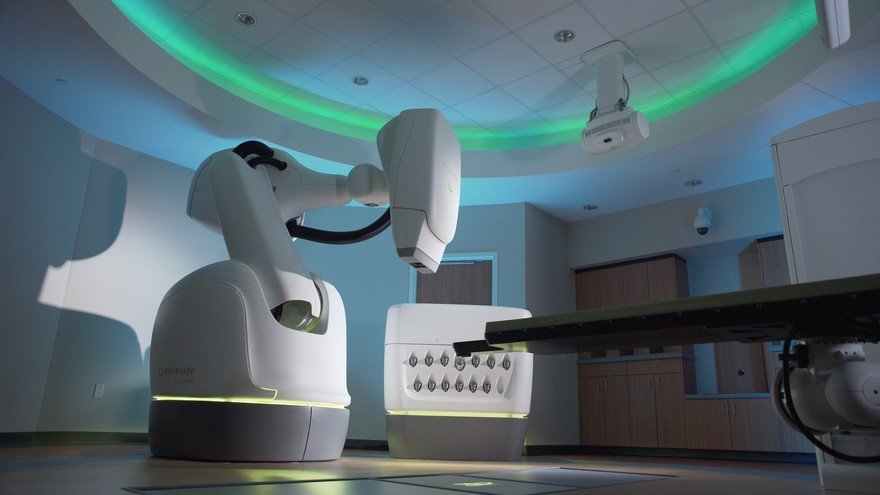 CyberKnife M6